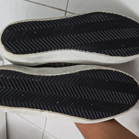 Golden goose BRAND NEW sneakers - Picture 5 of 5